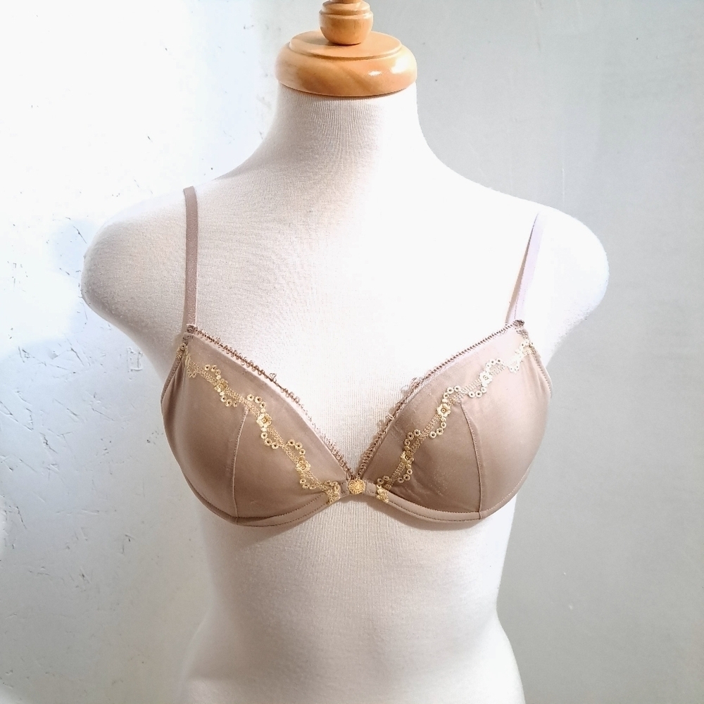 Calvin Klein | Tan and lace bra 32B